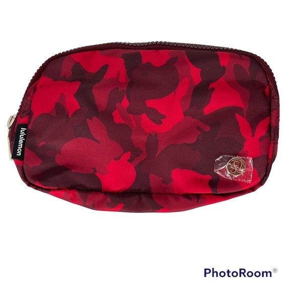 - Lululemon Lunar New Year Everywhere Belt Bag  NEW PATTERN. Crossbody Rabbit - Picture 1 of 8